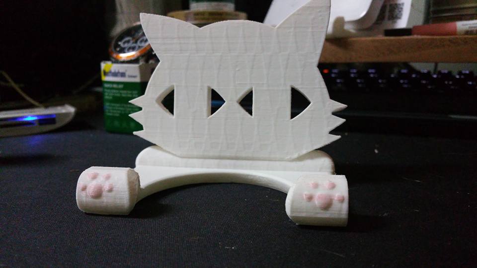 3D列印小物之貓咪置物手機架(含STL下載)